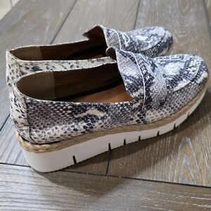 Franco Sarto Sansara Loafer, Women's Size 6.5